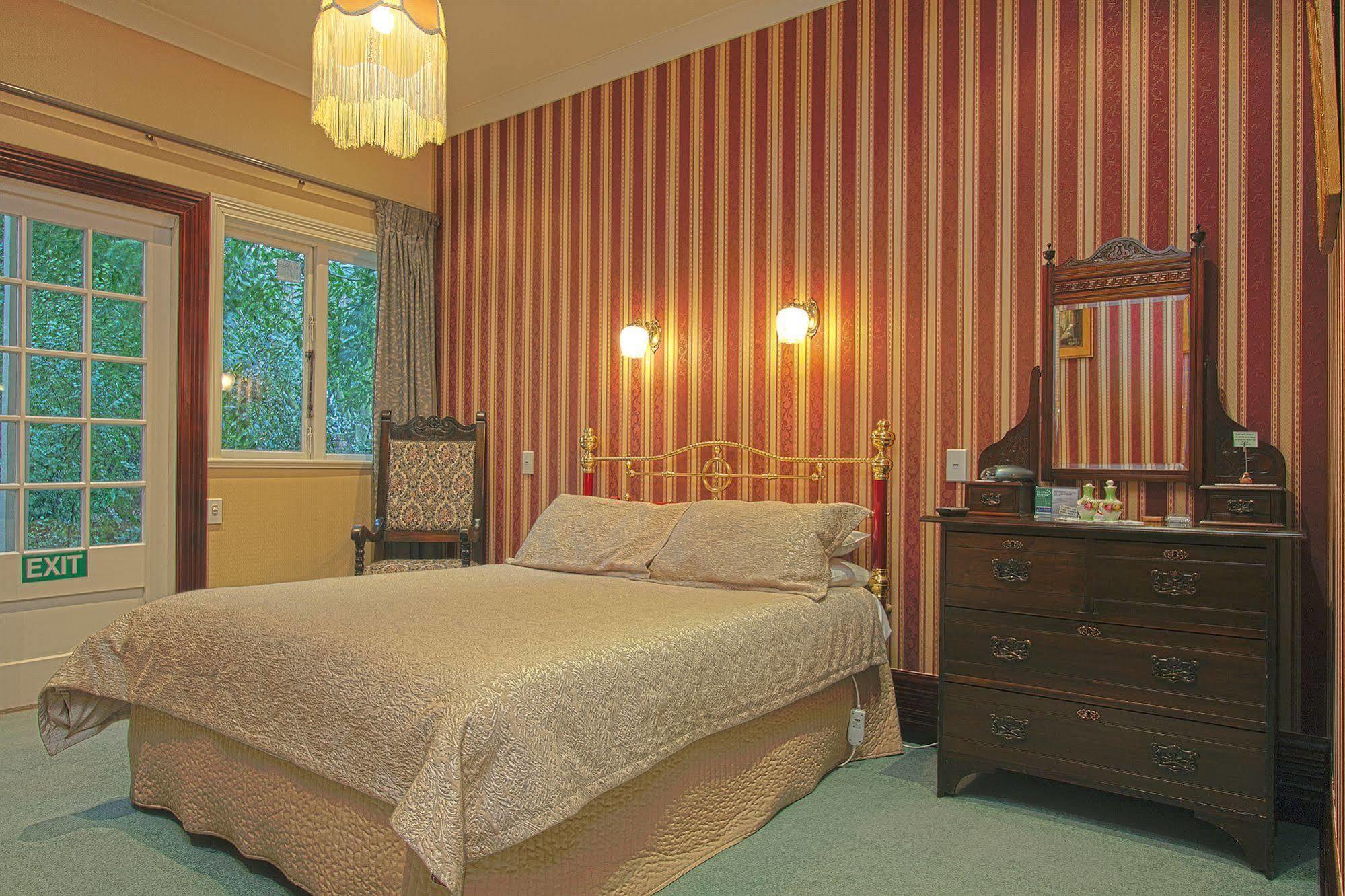 Eliza'S Manor Panzió Christchurch Kültér fotó
